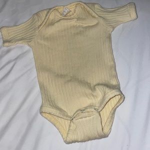 Kate Quinn onesie 0-3 months